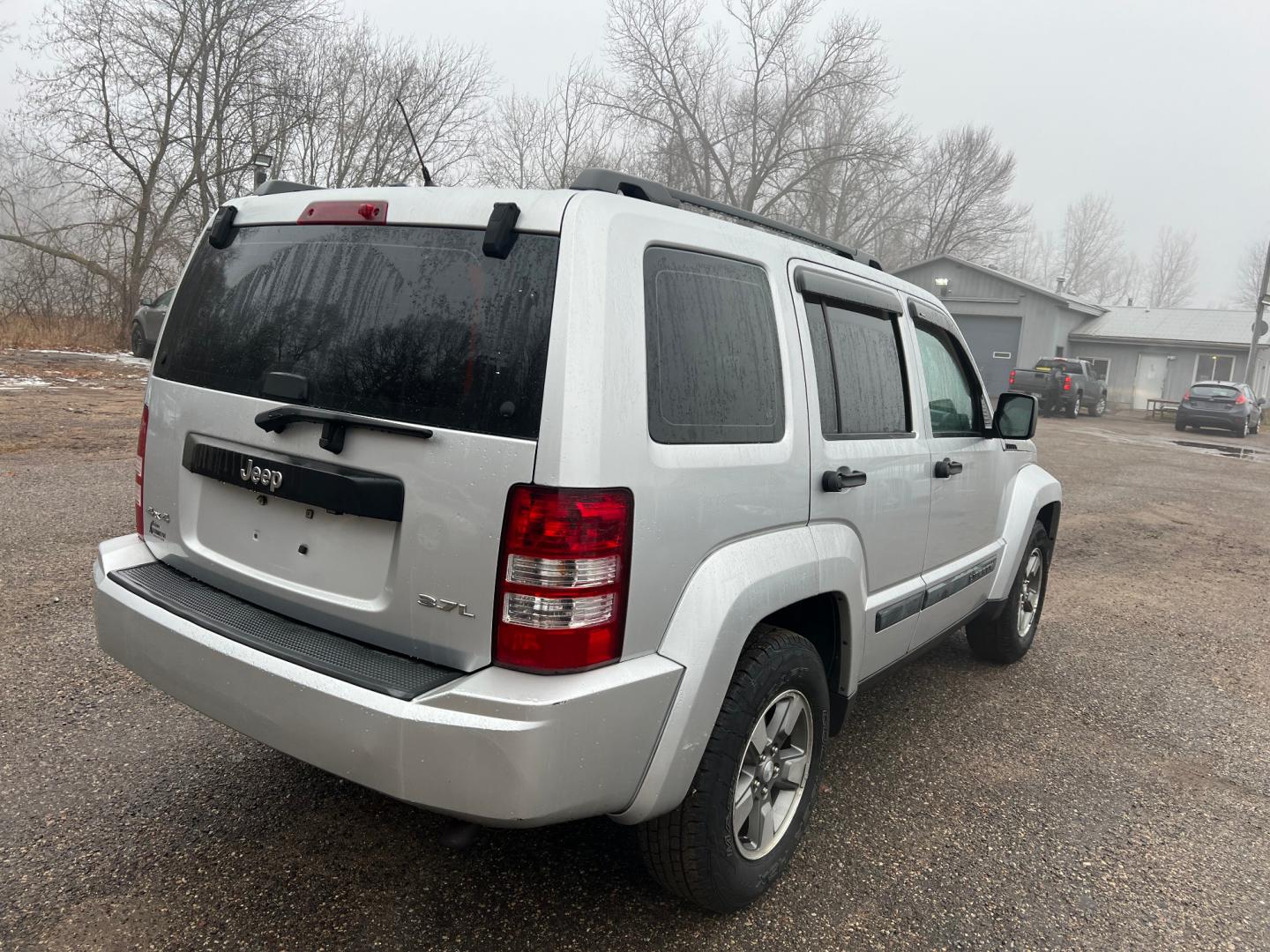 2008 Jeep Liberty (1J8GN28K48W) , located at 17255 hwy 65 NE, Ham Lake, MN, 55304, 0.000000, 0.000000 - Photo#4